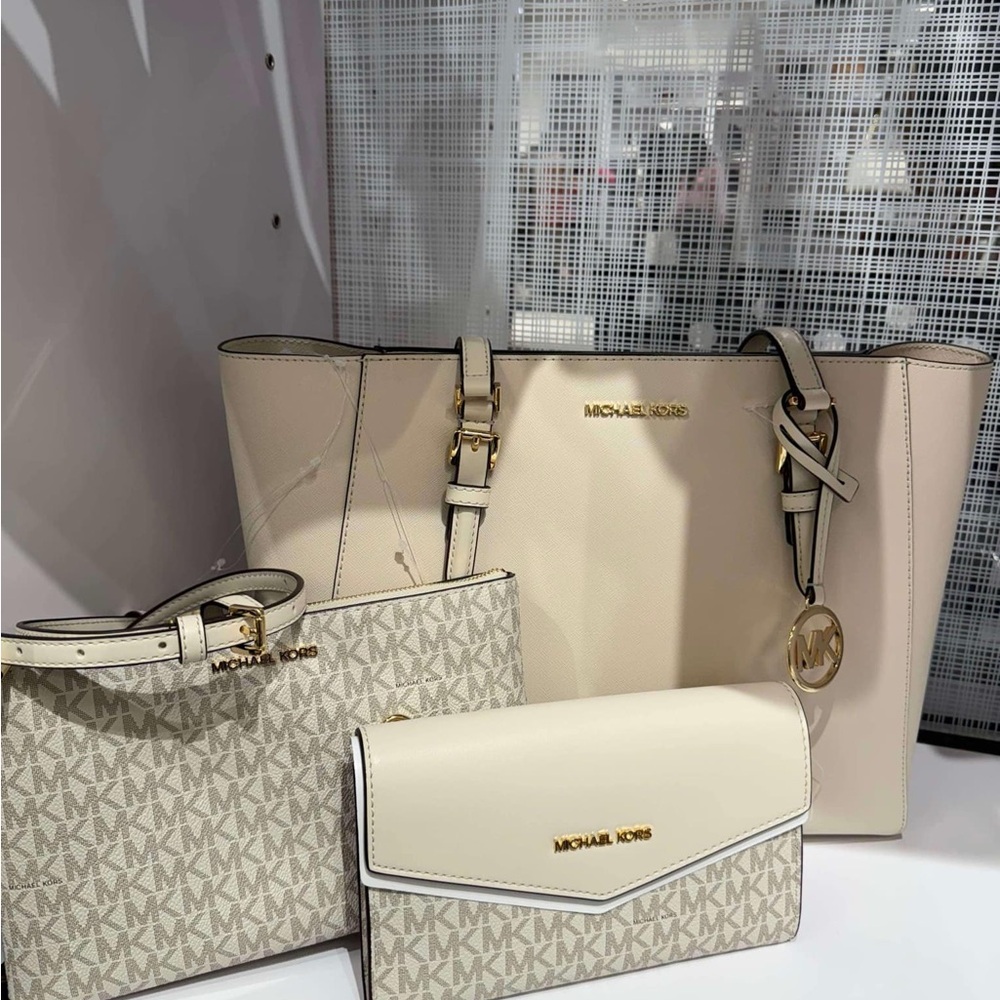 Michael Kors Charlotte Large Leather 3-in-1 Tote Bag Set